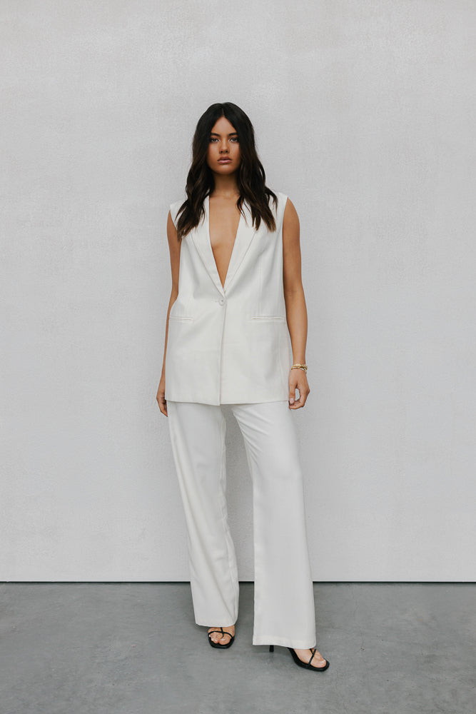 Uerella Vest Bone