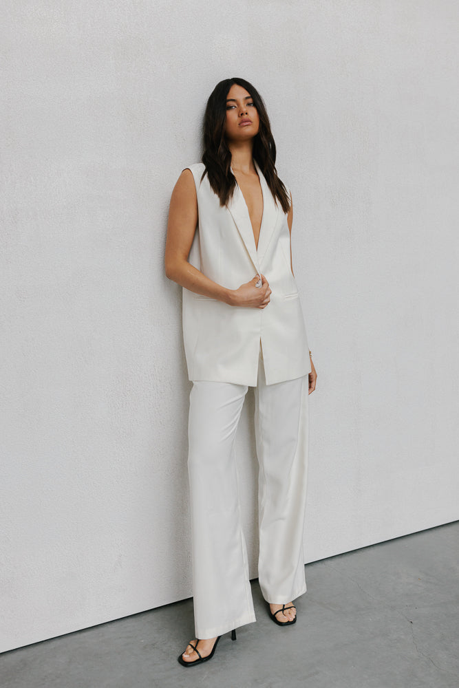 Uerella Vest Bone