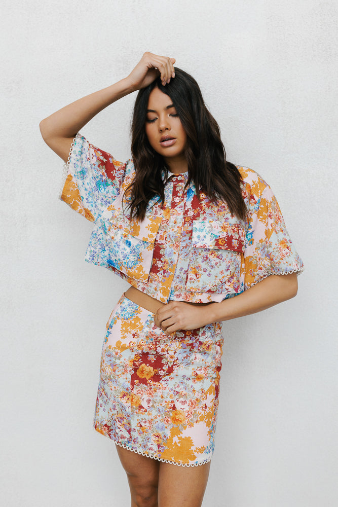 Esimio Cropped Shirt Bloom Floral Print