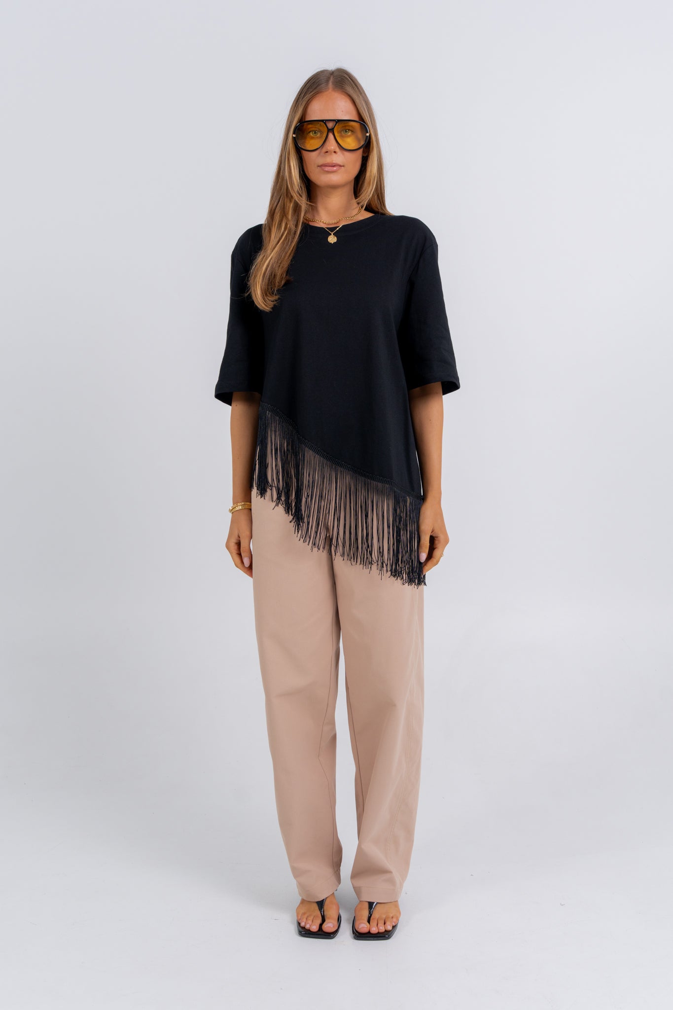 Daphne Tee Black