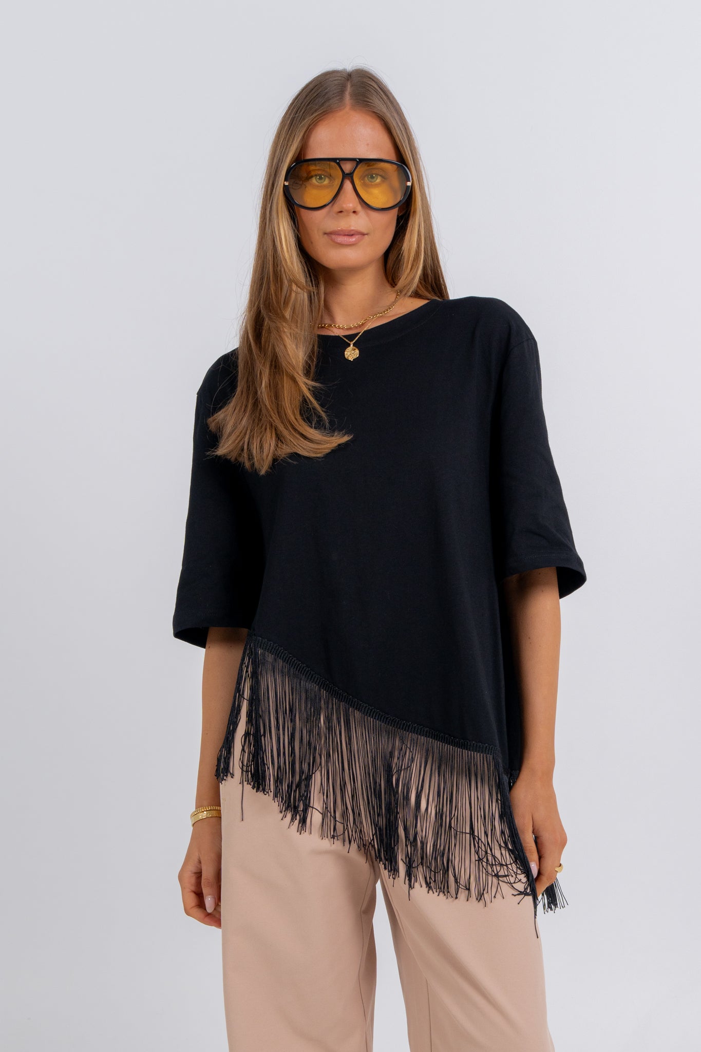 Daphne Tee Black