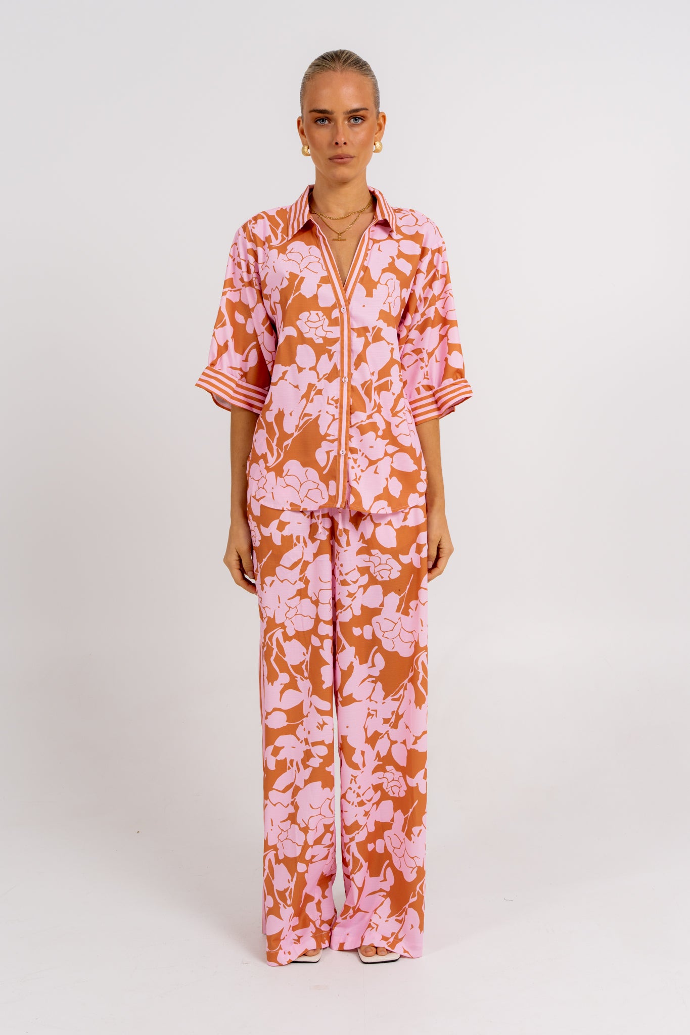 Tripoli Set Tan Floral