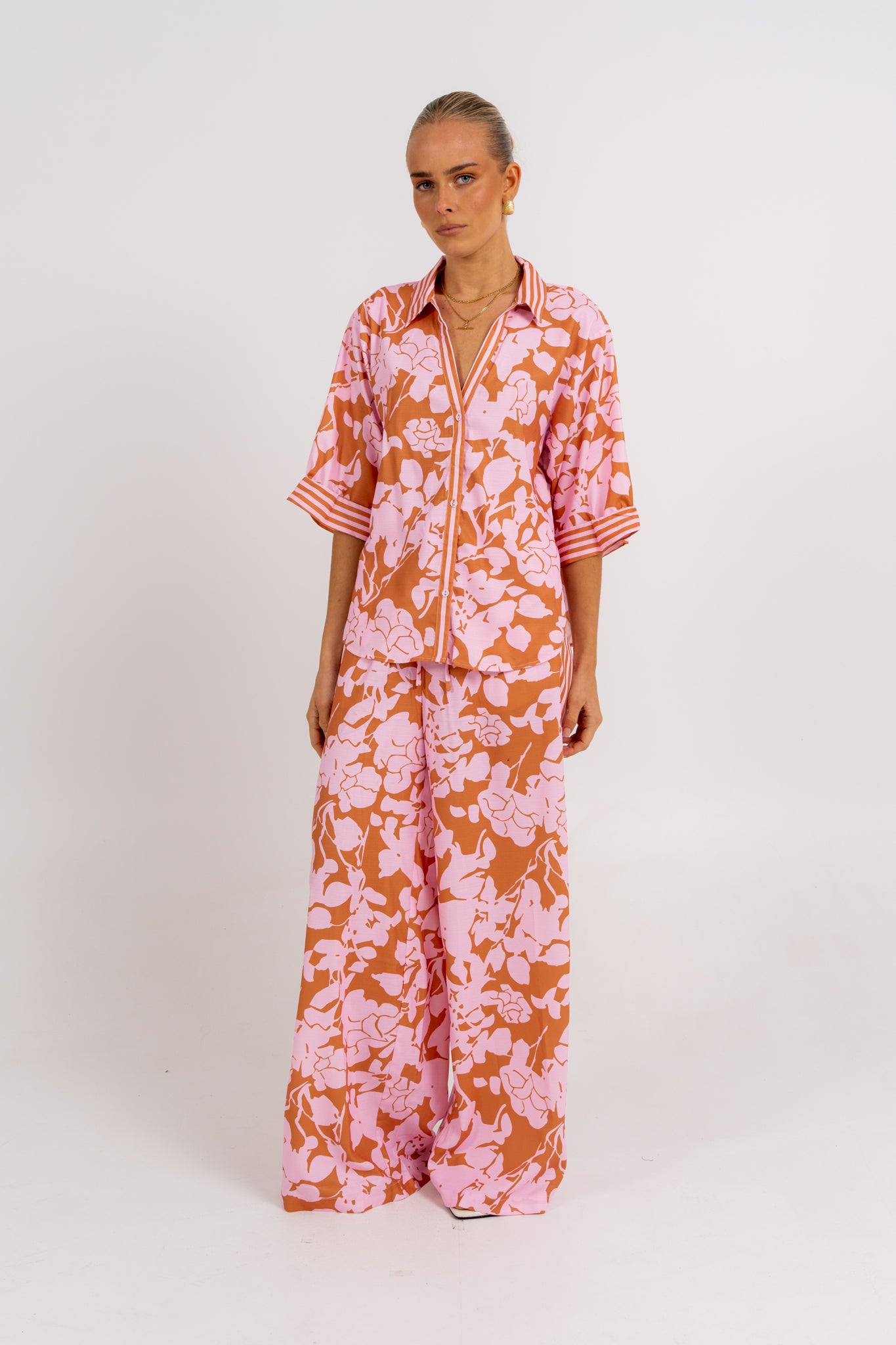 Tripoli Set Tan Floral