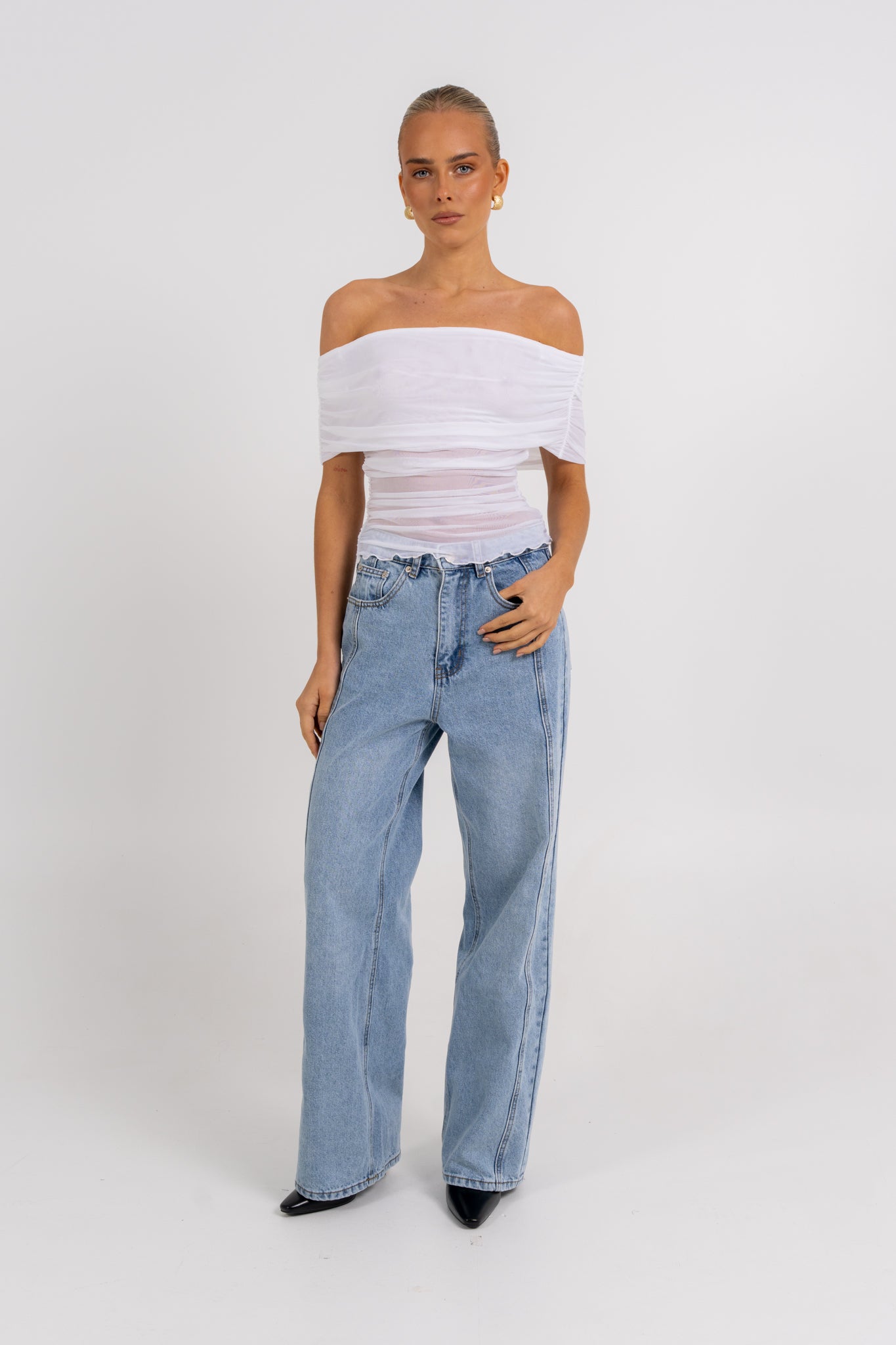 Penie Off-the-shoulder Top White