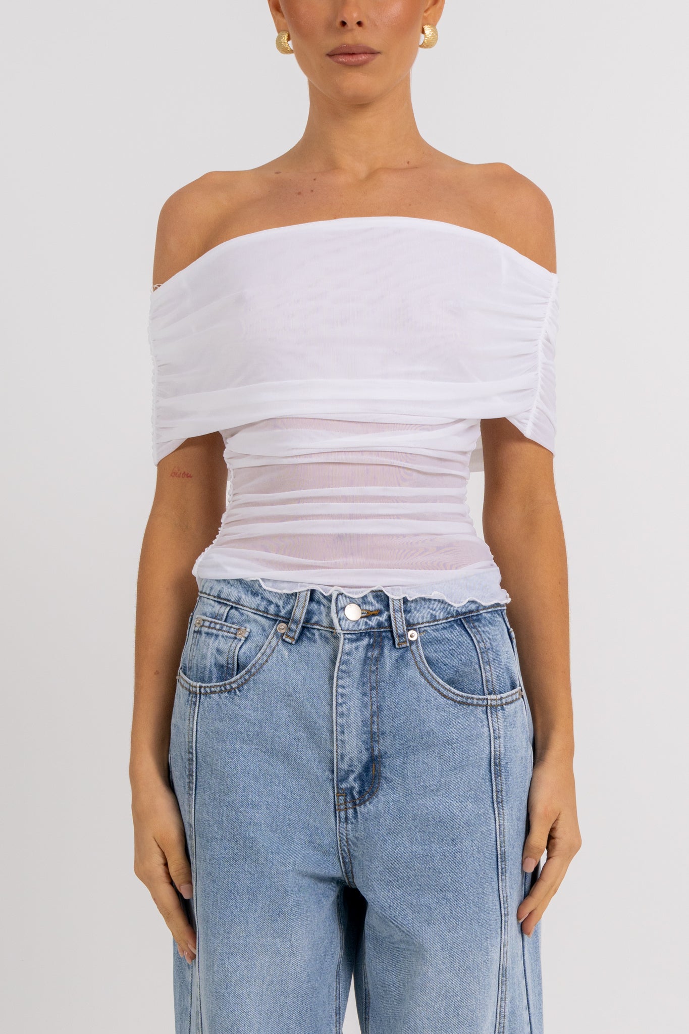 Penie Off-the-shoulder Top White