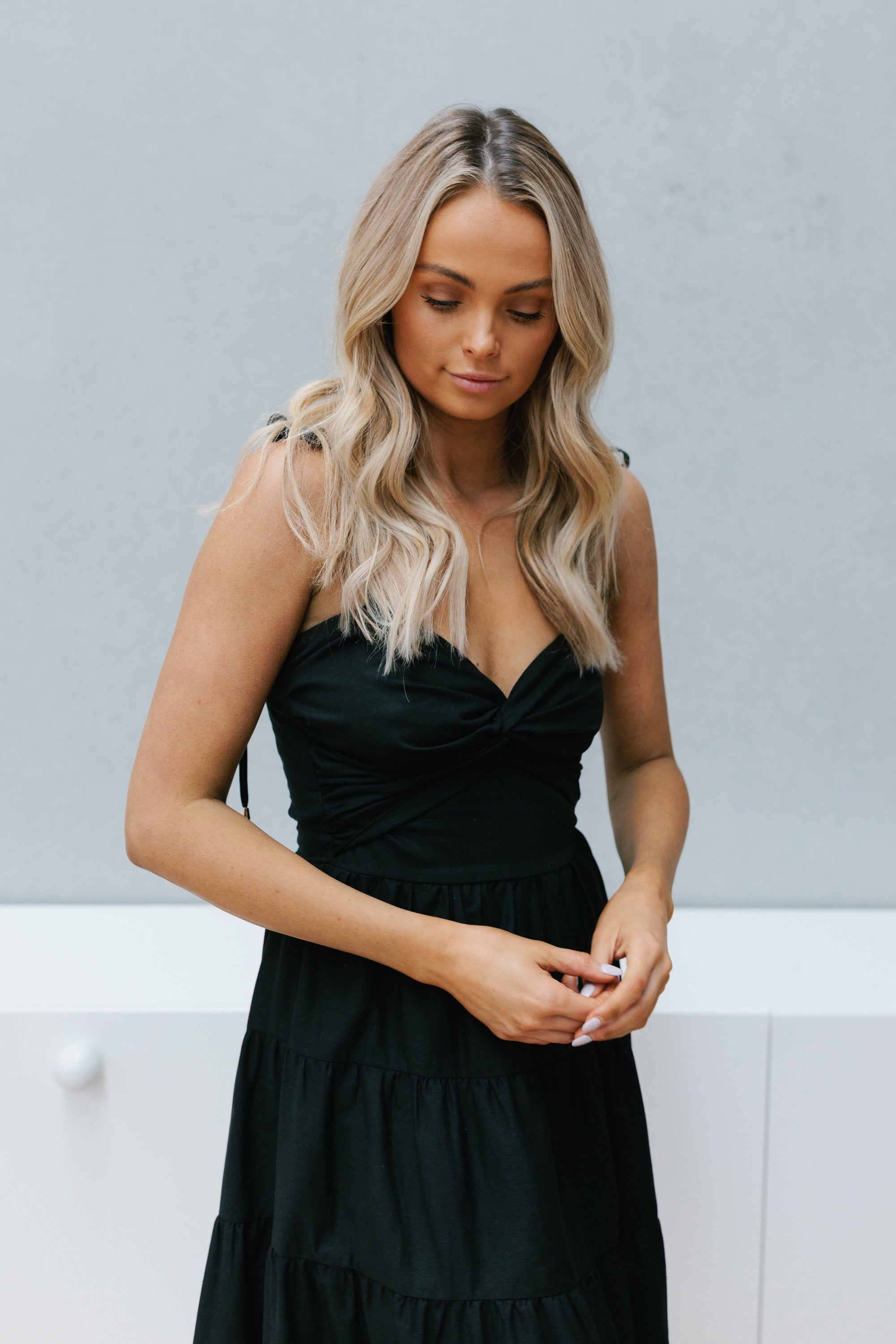 Black boutique outlet dresses