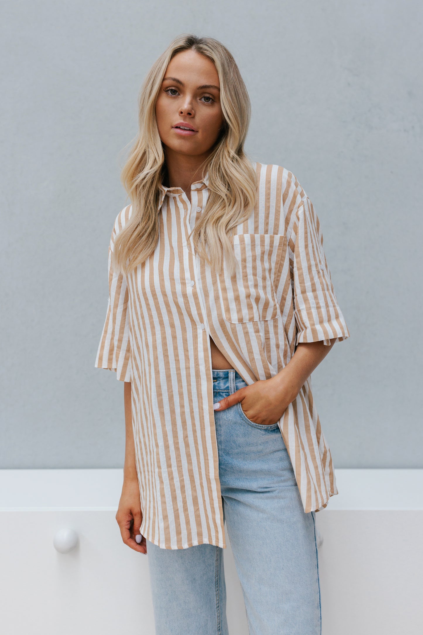 Krisha Shirt - Tan / White Stripe