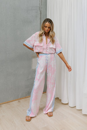 Esimio Cropped Shirt - Pink Floral/Blue Stripe