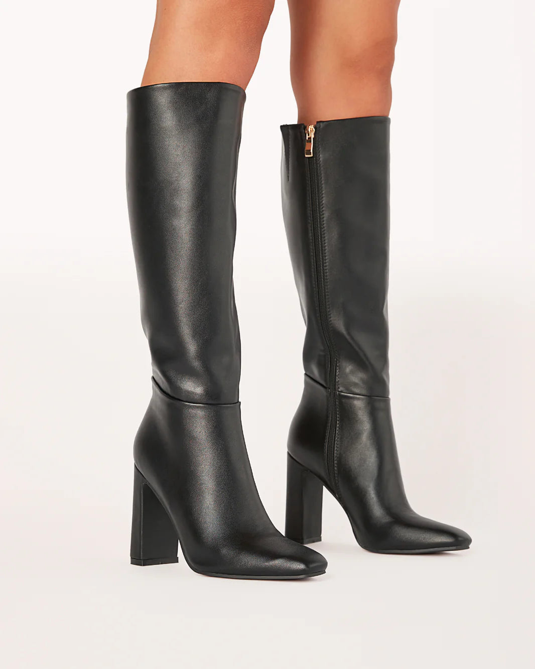 Nakoa Boots Black