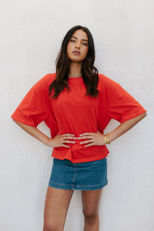 Qina Tee - Red