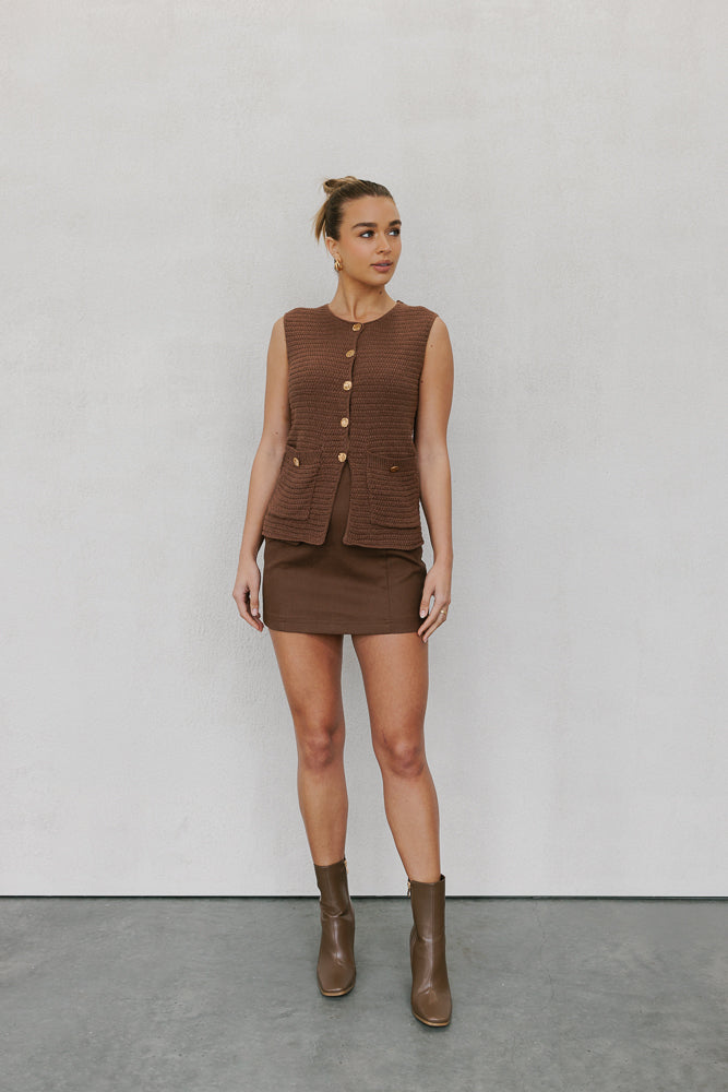 Warin Vest Brown