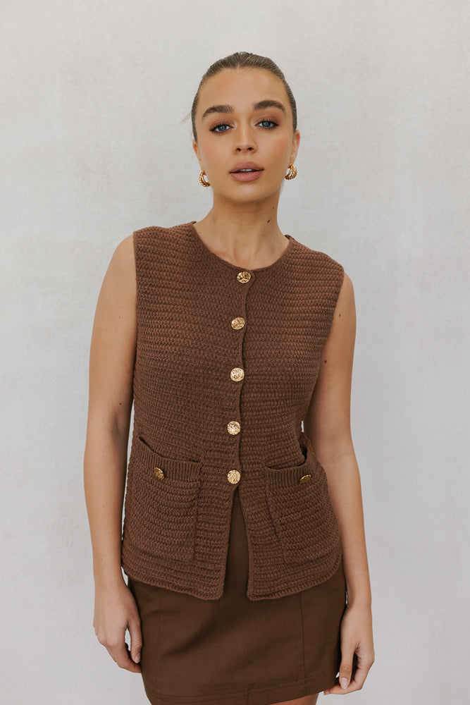 Warin Vest Brown