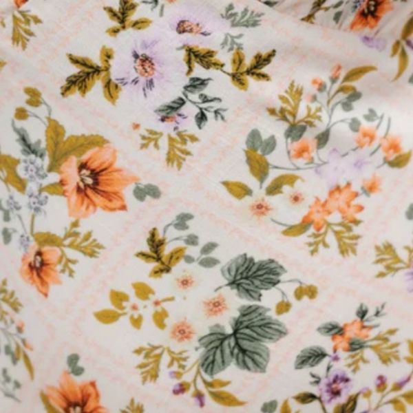 FLORAL TILE