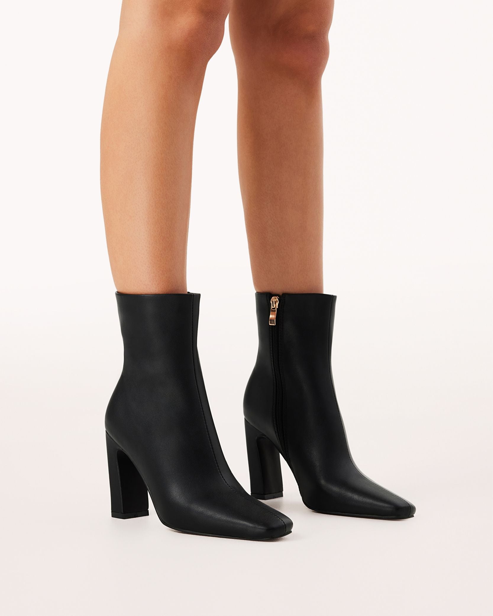 Iva Ankle Boots Black