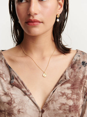 Iris Pearl Earrings - Gold & Pearl