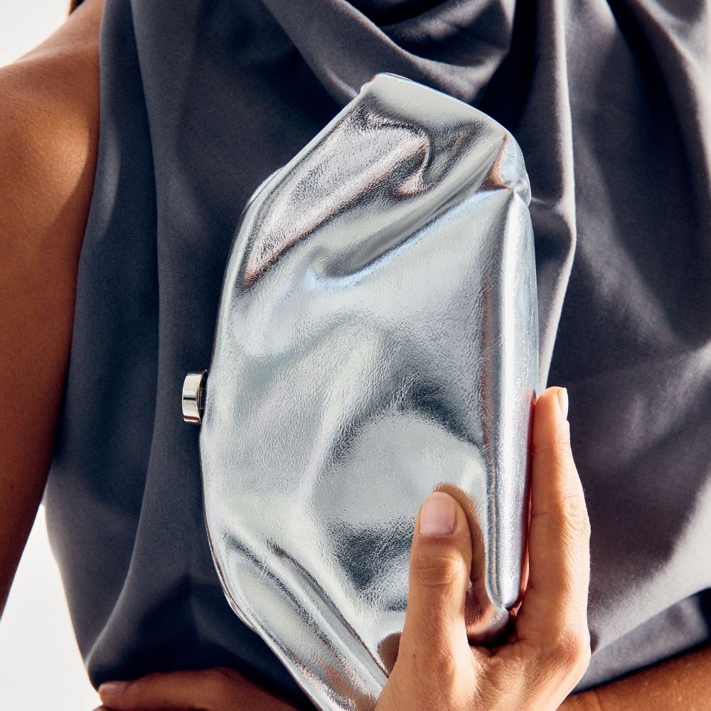 Tally Clutch Metallic Silver