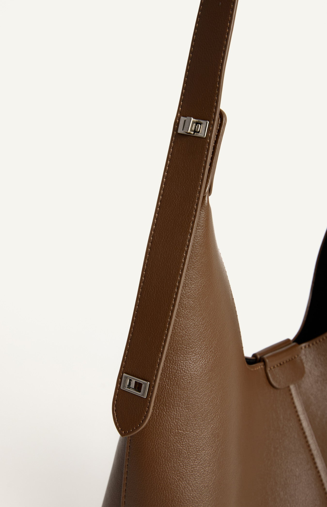 Sharmaine Shoulder Bag - Expresso Brown
