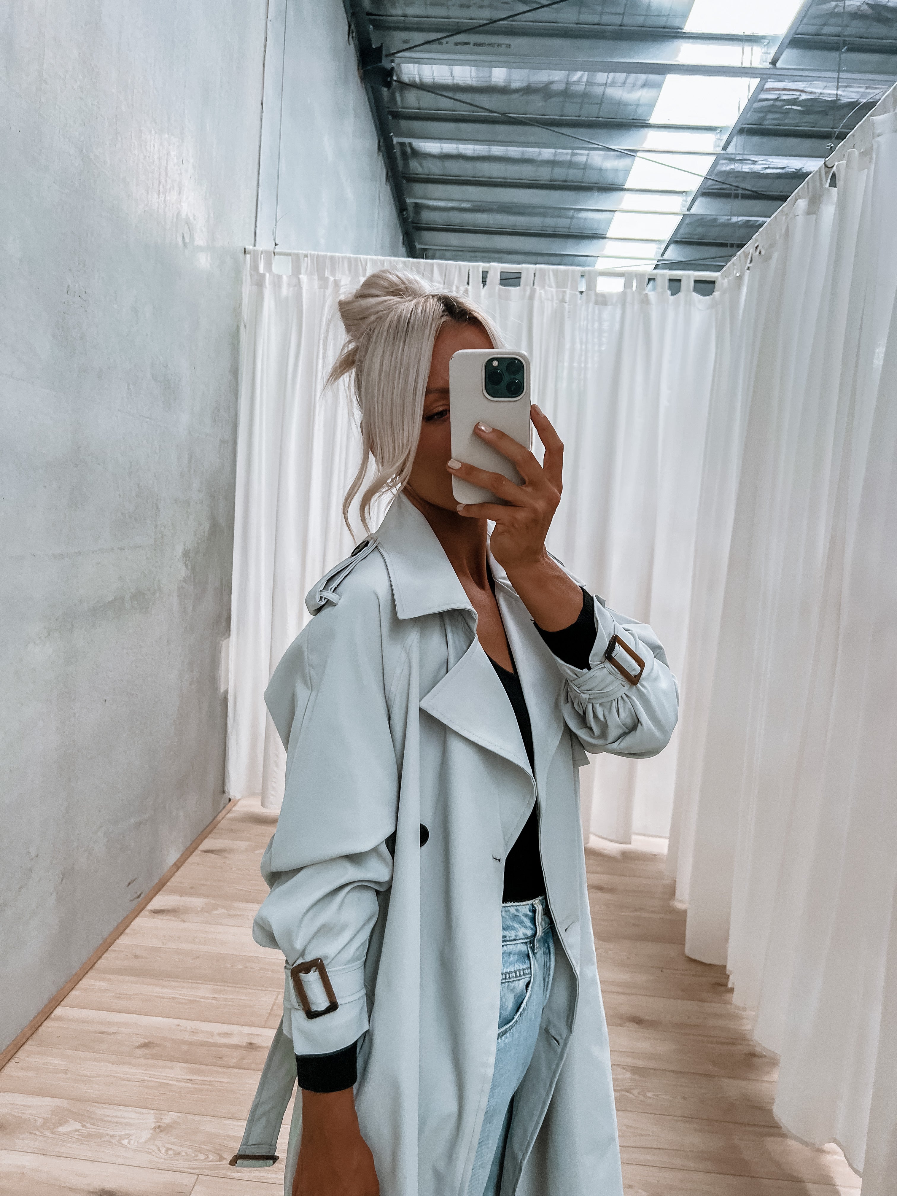 Grey trench 2025 coat outfit